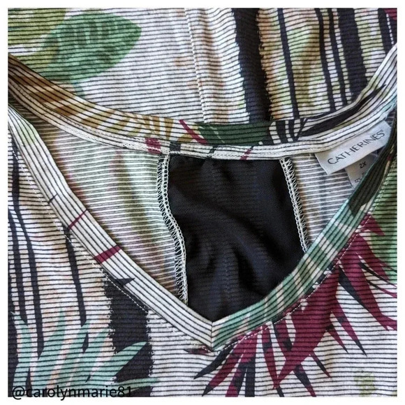 CATHERINES Asymmetric Tropical Print V Neck Top Size 2X Short Sleeve Knit - Picture 5 of 8